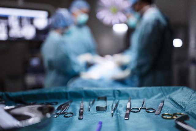 74-Year-Old Ohio Woman Sues Hospital After Doctors Allegedly Amputate Wrong Leg During Surgery (PHOTO)